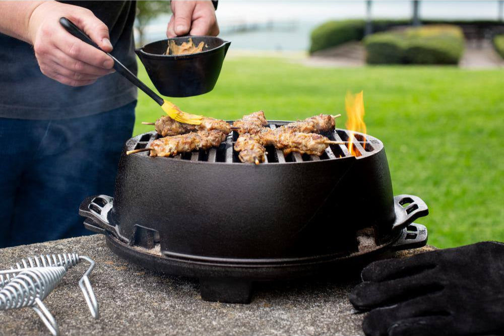 0.5 Qt. Cast Iron Melting Pot in Black with Silicone Brush