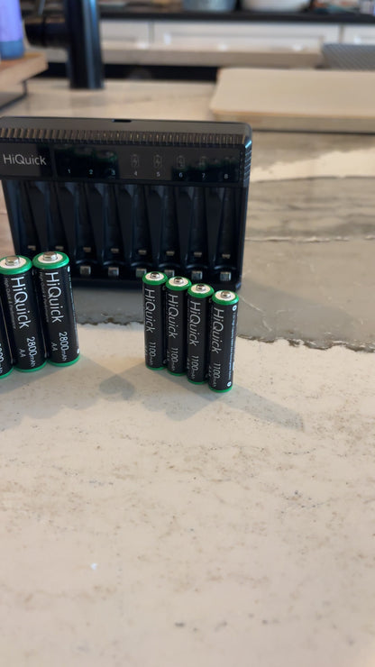 HyperVolt  8AA/AAA Fast Charging Set